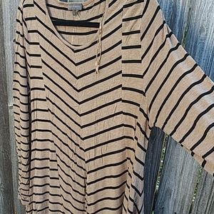 Vince Camuto long sleeve striped shirt lar…